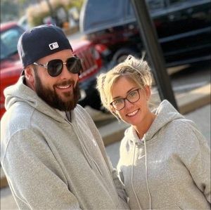 Meet your Posher, Joeyleather